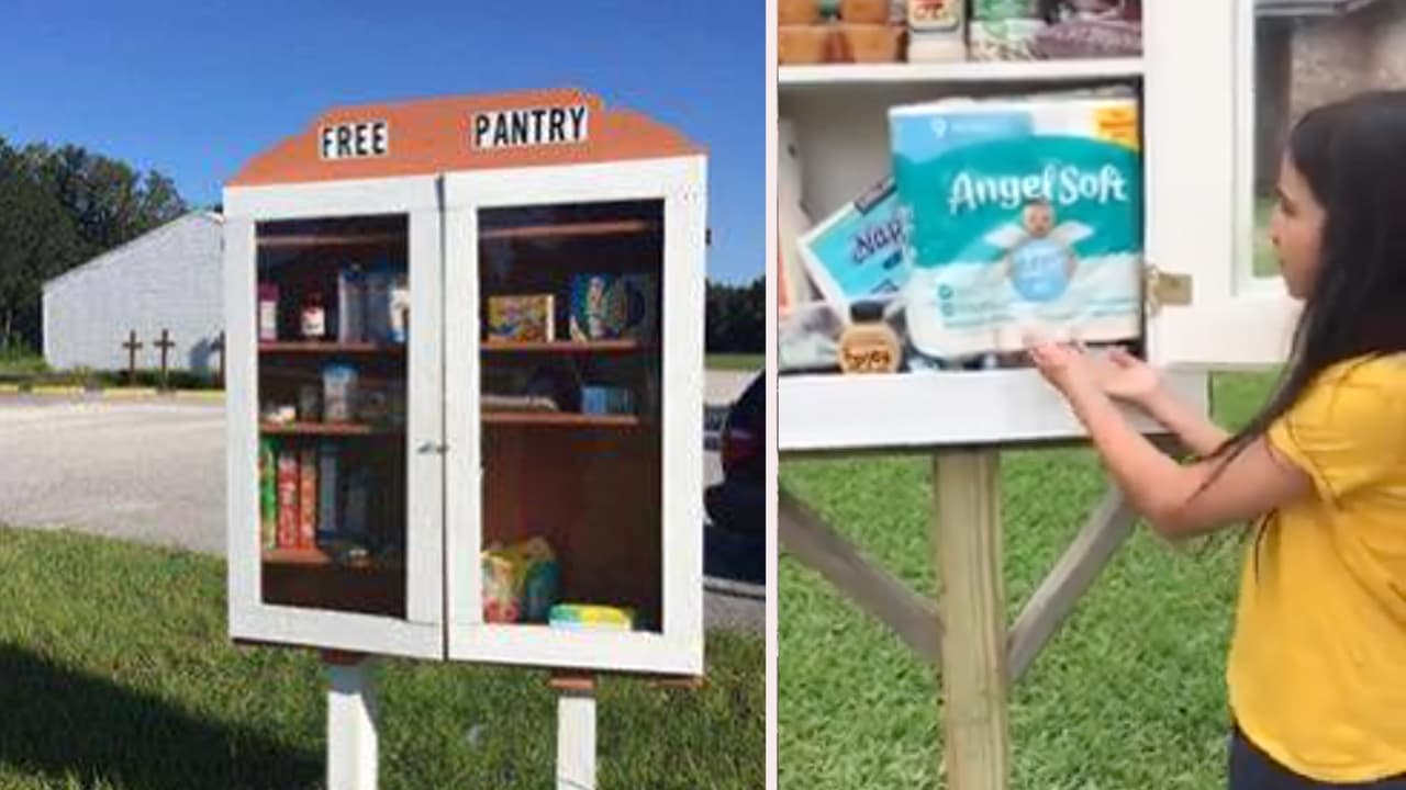 Después de sus clases en línea, la pequeña se dedica a atender la alacena y a coser las mascarillas.