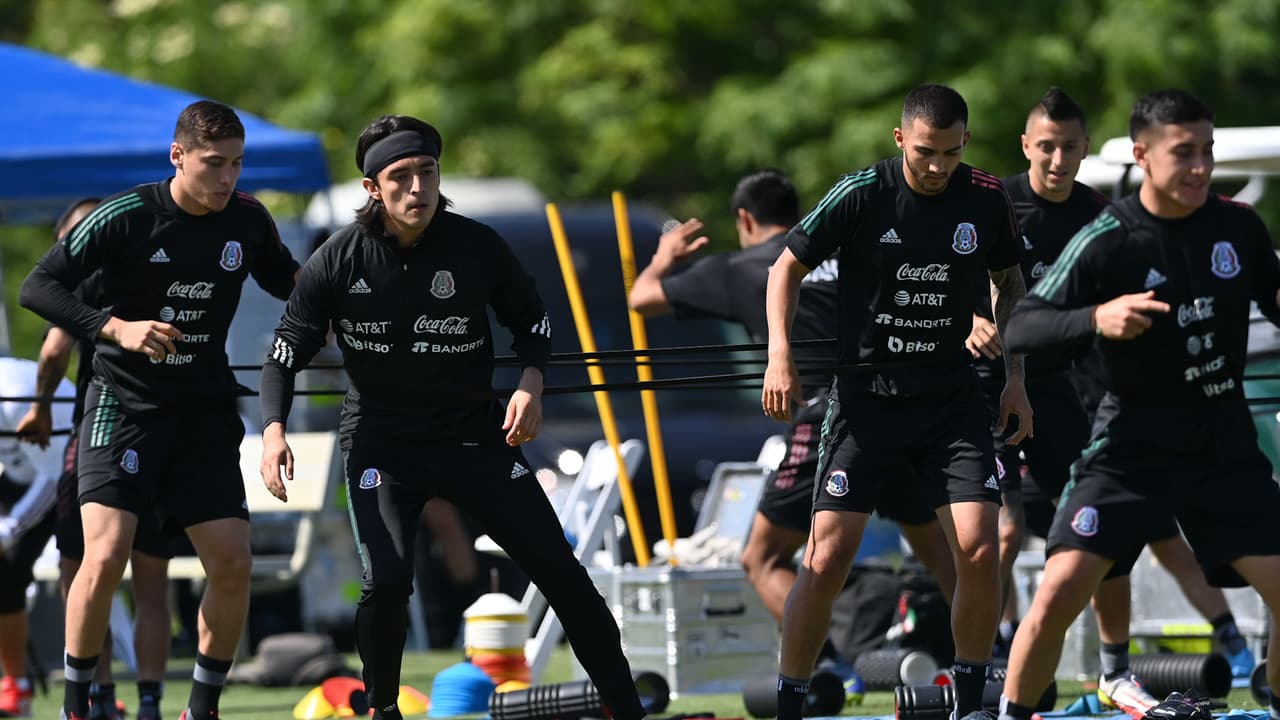 ¡Con ofensiva de lujo y debut! XI confirmado del Tri ante Guatemala