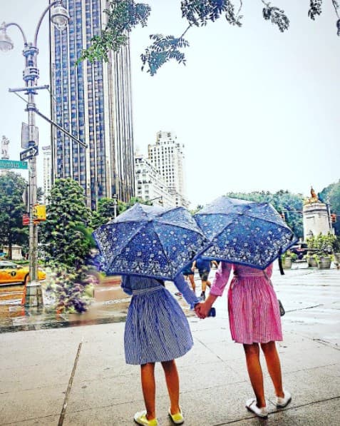 "Los días grises no importan cuando tienes quien le da color a tu vida", es el texto que usó Andrea Legarreta para acompañar esta imagen de las calles de Nueva York.