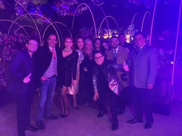 Otros de los invitados a esta celebración fueron la productora Carla Estrada, la actriz Elizabeth Álvarez y el comediante Israel Jaitovich.
<br>