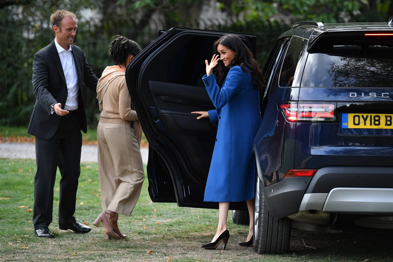 Así lució Meghan Markle en su primer evento como anfitriona en el palacio de Kensington.
