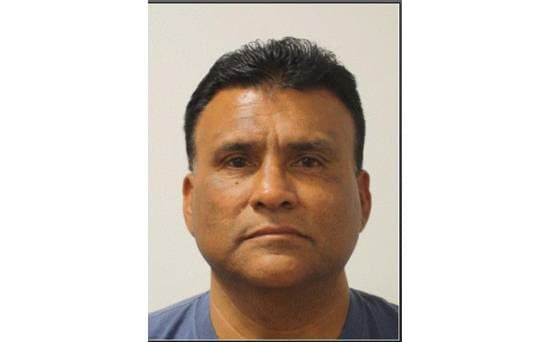 <a href="https://www.dea.gov/fugitives/jorge-bazua-beltran" target="_blank">Jorge Bazua Beltran</a>, de 61 años. Es buscado por conspiración para distribuir y poseer con intención de distribuir sustancias controladas.