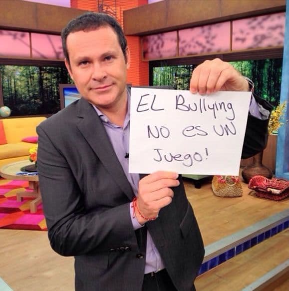 El presentador de Despierta América, el mexicano Alan Tacher. Foto tomada de Twitter.