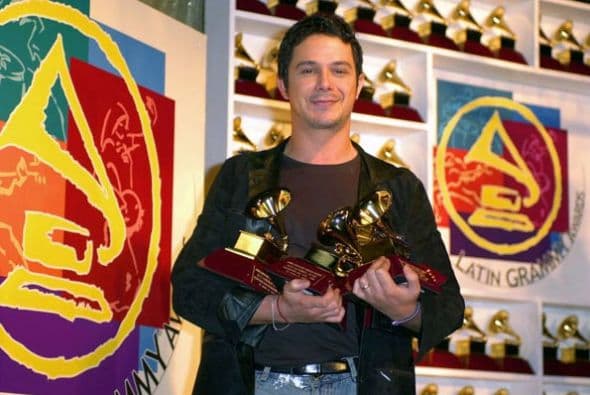 2. En 2001 fue la única vez que la transmisión se canceló, esto debido a los ataques terroristas en Nueva York. El anuncio de ganadores se hizo en una conferencia en Los Ángeles.