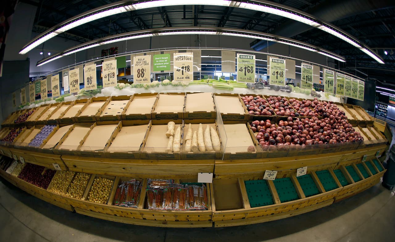 <b>Mercado Central: </b>Abierto de 7am a 8pm en Nochebuena; cerrado el día de Navidad.