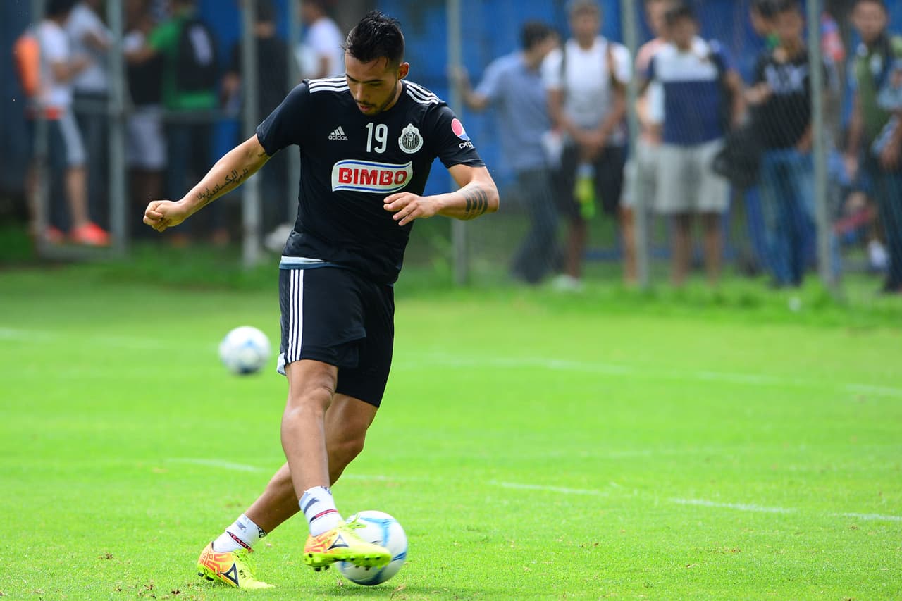 Michel Vázquez fue separado de nuevo del primer equipo en Chivas