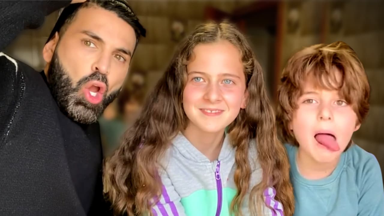 Es especialmente en las fiestas decembrinas que Emma y Jorge se aparecen por sus redes sociales, con graciosos videos en los que se notan las travesuras que le hacen a su tío y tiernas postales familiares.