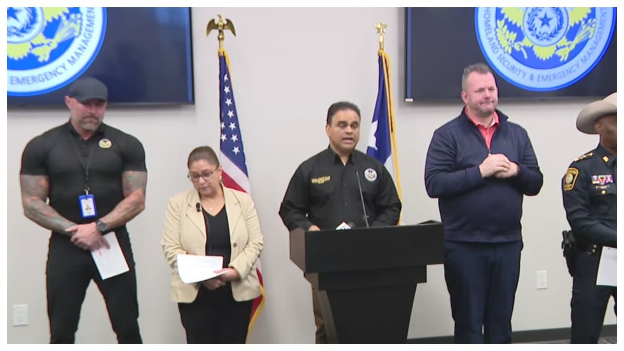 Condado de Fort Bend pide a residentes no salir de casa durante paso del frente ártico