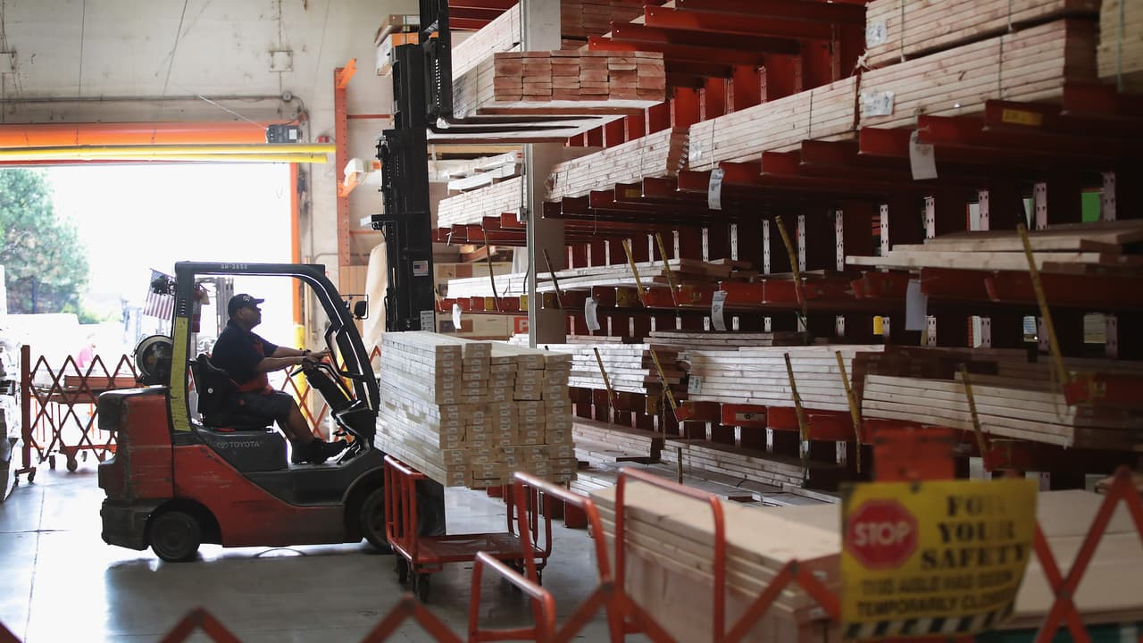 Cadena de tiendas de mejoramiento del hogar, ofrecen en Chicago 3,000 nuevos empleos