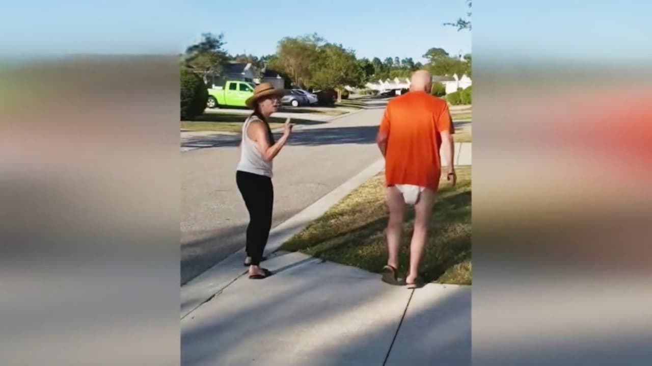 Video muestra a un adulto mayor caminando en pañal en Wilmington, denuncian maltrato