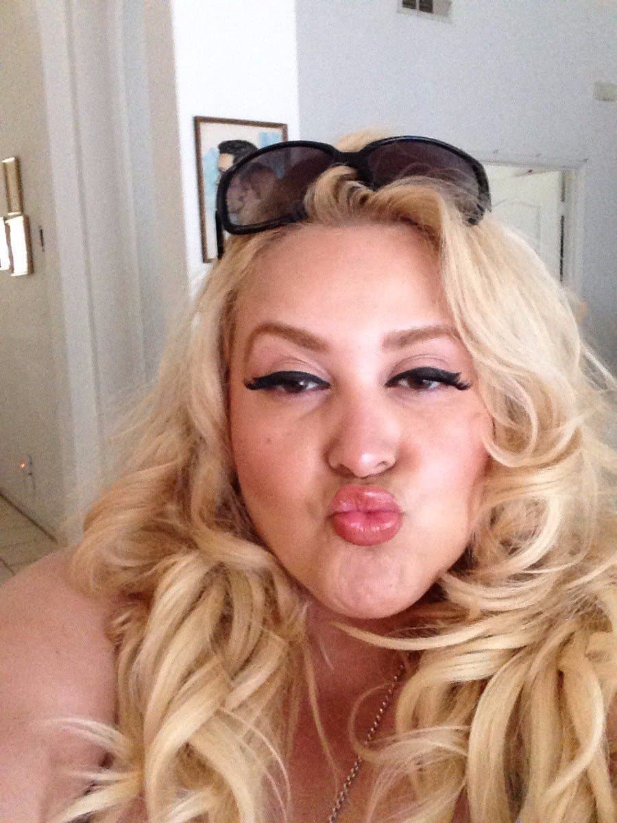 El primer procedimiento que ella se realizó fue en 2008, se trató de una cirugía bariátrica para yudar a su metabolismo con la que logró bajar 20 libras.