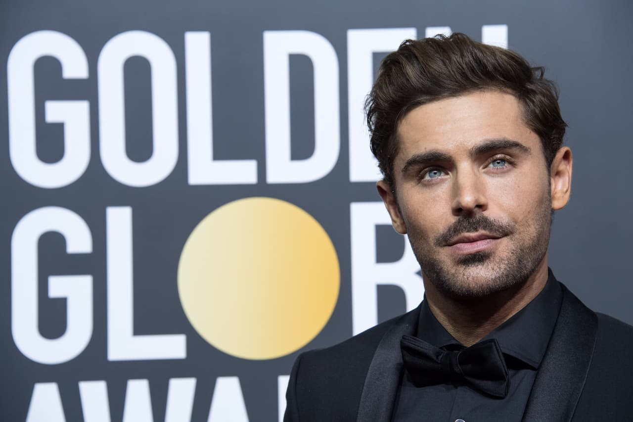 El actor de 34 años en una entrevista para Extra Tv el 5 de mayo de 2022 expresó su deseo de unirse al MCU y el personaje de Wolverine con sus garras de adamantium podría ser el indicado para que debute en las películas de superhéroes.