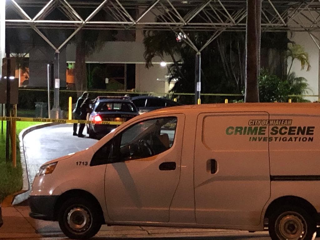 Hallan en la puerta del hospital de Hialeah a un hombre con un disparo en la cabeza