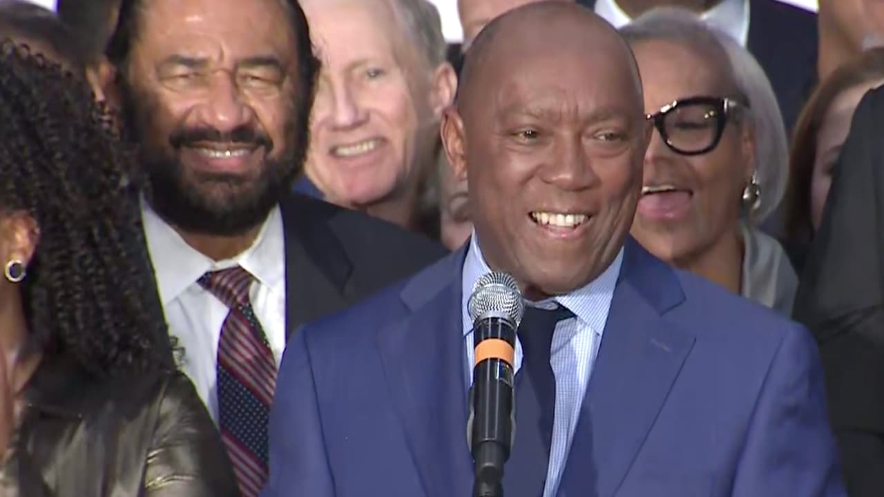 Sylvester Turner es reelecto como alcalde de Houston en la segunda vuelta de la contienda