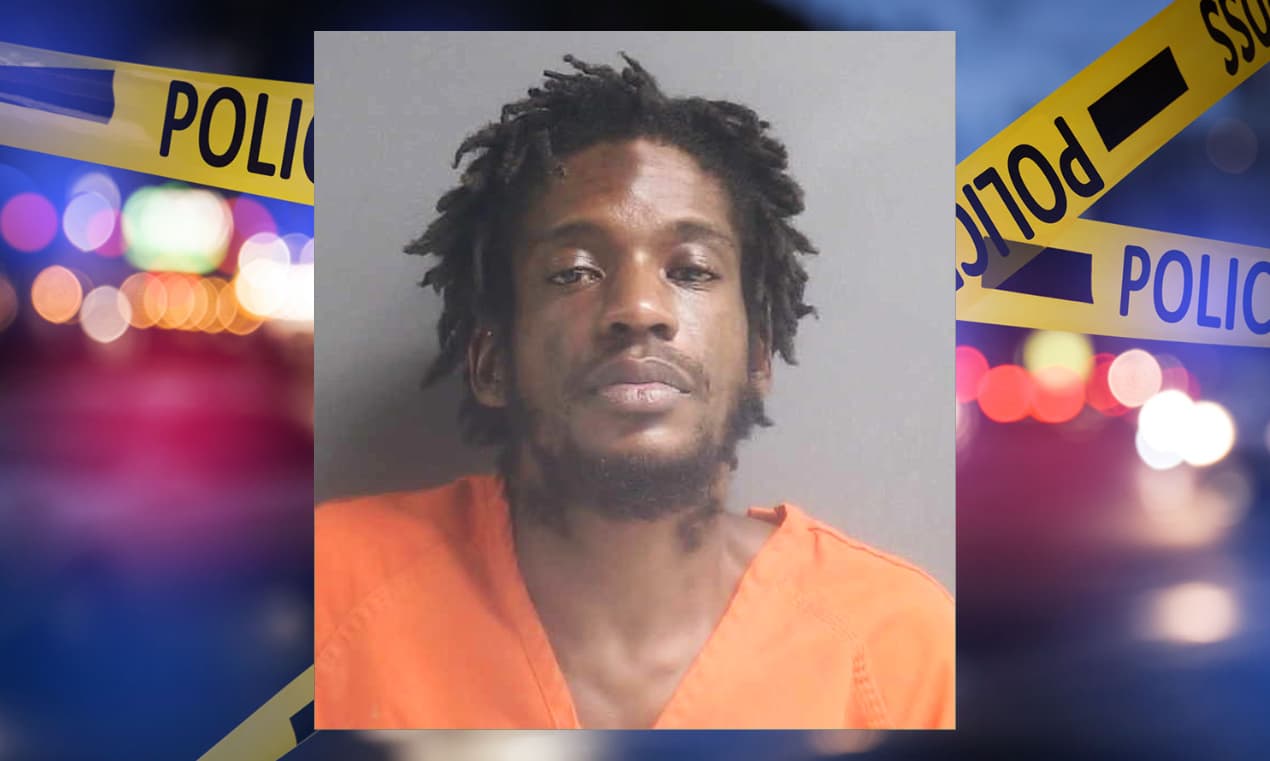 Arrestado por dormirse mientras sus niños de 2 y 3 años casi son atropellados en un estacionamiento en Florida