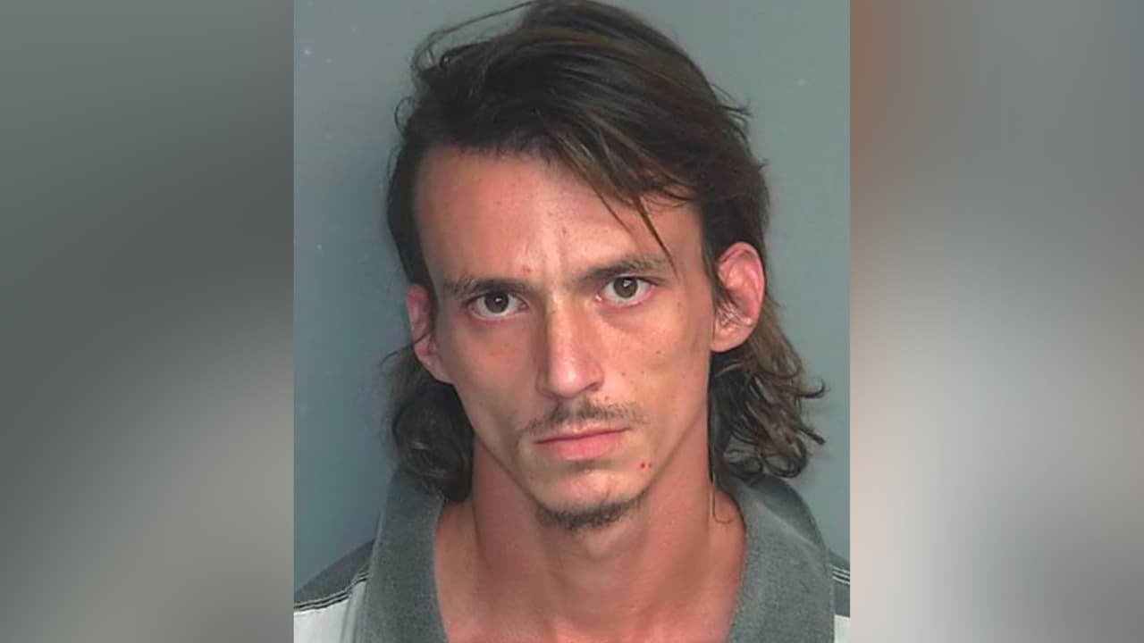 Robert Clarence Clayton, de 27 años de Channelview, Texas.