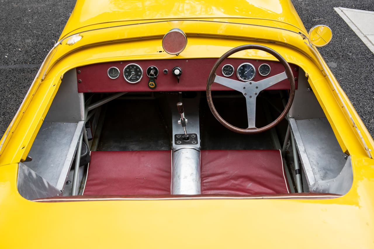 <b><u>Lotus Eleven (1956-1957)</u></b>
<br>Participo en Le Mans en 1956 ganando la categoría 1100cc, mientras que Chapman compitió en la categoría 1500 cc pero tuvo que retirarse. Mas adelante ese mismo año Stirling Moss manejo una versión cubierta del Eleven en Monza a 135mph (el más rápido en su categoría). En total en 1956 ganaron 148 carreras, 134 segundos y 99 terceros.