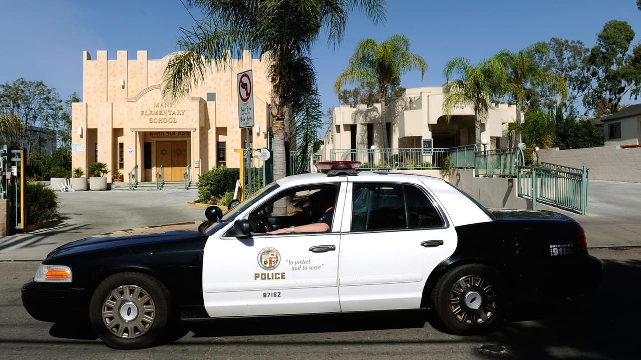 Acusan a policías de Los Ángeles de abusar sexualmente de mujeres que arrestaban