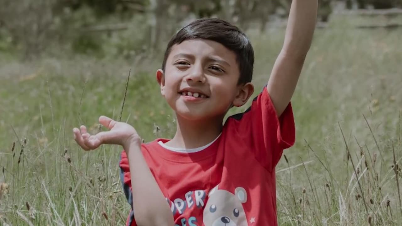 Niño hispano con distrofia muscular de Duchenne pide ayuda para el costoso tratamiento en EEUU