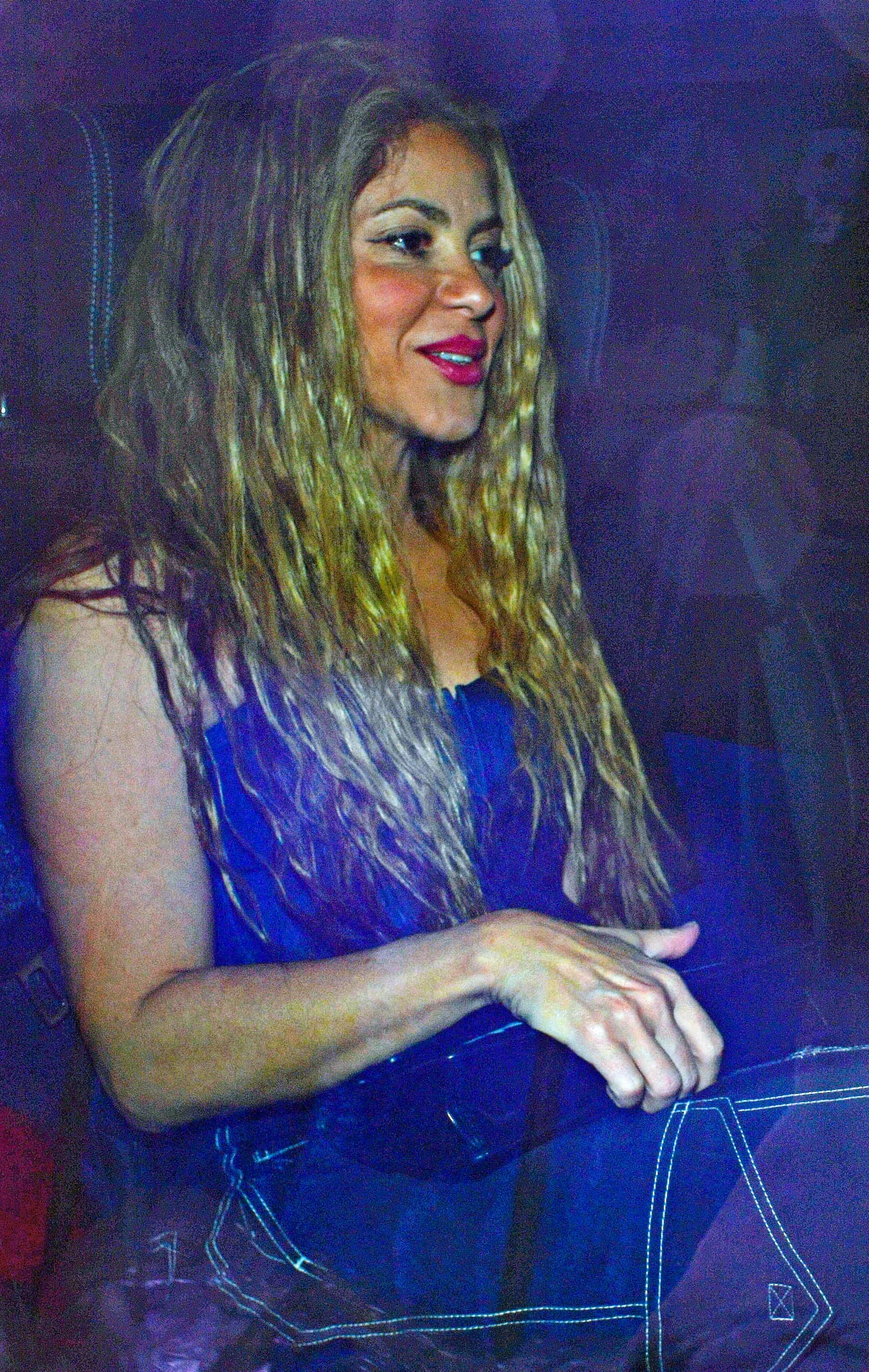 El Daily Mail detalló que Shakira y Butler, con quien la prensa ya había reportado que podría existir un romance, estuvieron dentro del restaurante 
<b>hasta la 1:30 de la madrugada</b> antes de partir hacia sus respectivos autos.
<br>