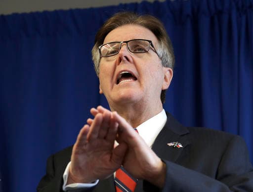 Vicegobernador de Texas dice que demócratas usan covid como "excusa" para "robar la elección"