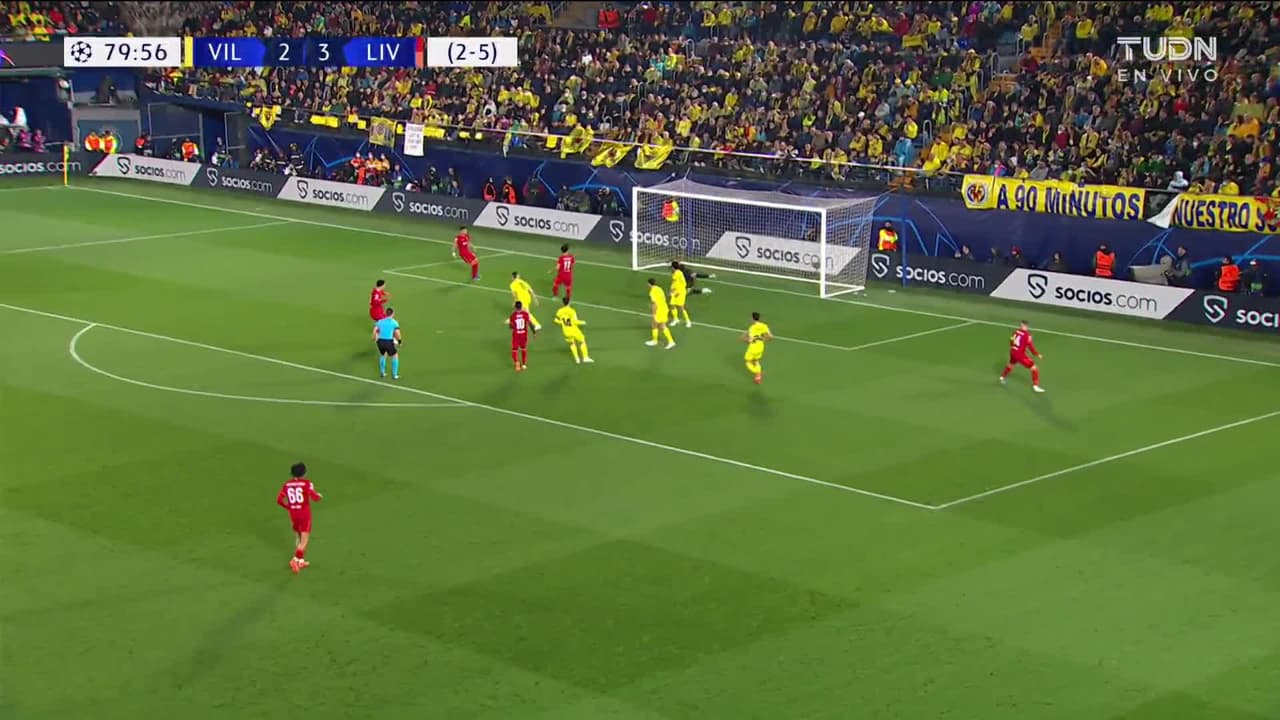 ¡TIRO ATAJADO! disparo por Curtis Jones.