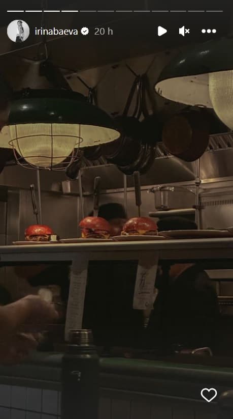 Quien diera vida a la villana de la 
<b><a href="https://vix.com/es-es/detail/series-3408?utm_medium=internal_referral&utm_source=univision&utm_campaign=breaking_news&utm_content=ed_entertainment&utm_term=slideshow" target="_blank">telenovela Amor Dividido, que puedes ver gratis aquí en ViX</a></b>, reveló que disfrutó de unas hamburguesas en el restaurante Au Cheval. 
<br>