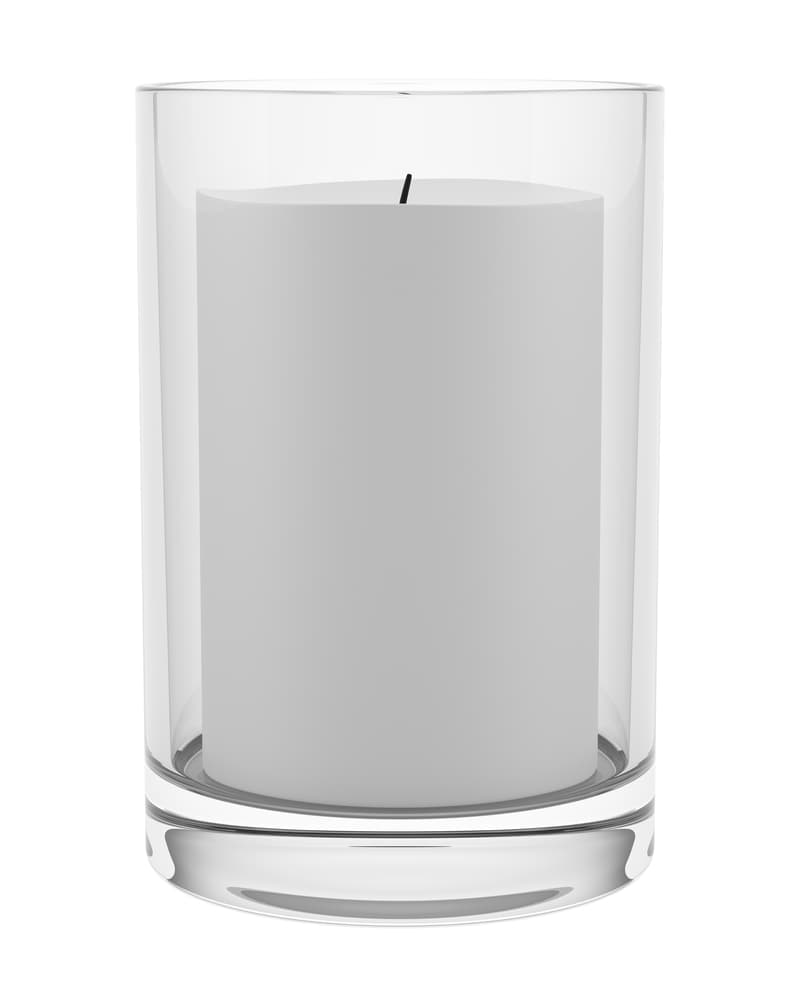 Una veladora blanca de vaso de vidrio o pequeña con base de aluminio
<br>