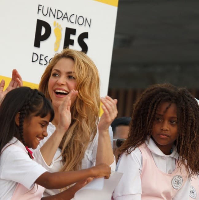 Este es uno de los grandes motivos que tiene para seguir trabajando, pues además de ser una gran estrella asume esta responsabilidad.