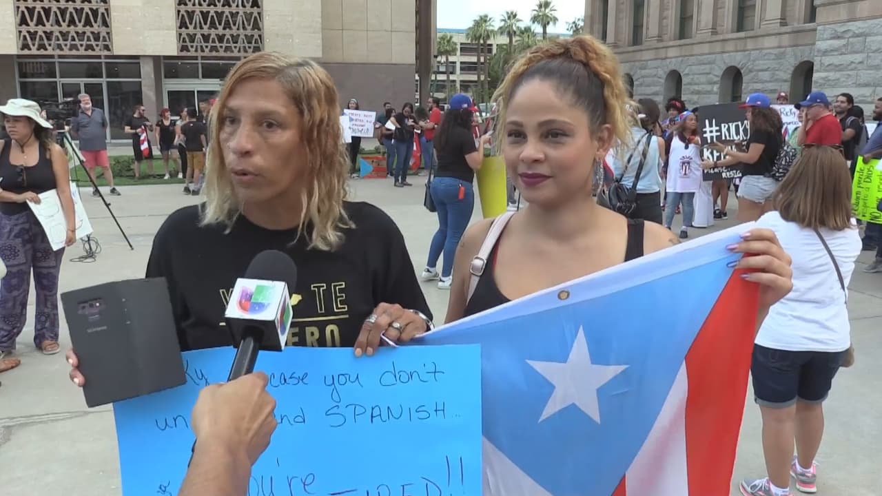 “El Gobernador de Puerto Rico, Ricardo Roselló, se ha burlado del pueblo de Puerto Rico. Utilizó a Puerto Rico como un paño sucio”, Yolanda García, puertorriqueña en Arizona.
<br>