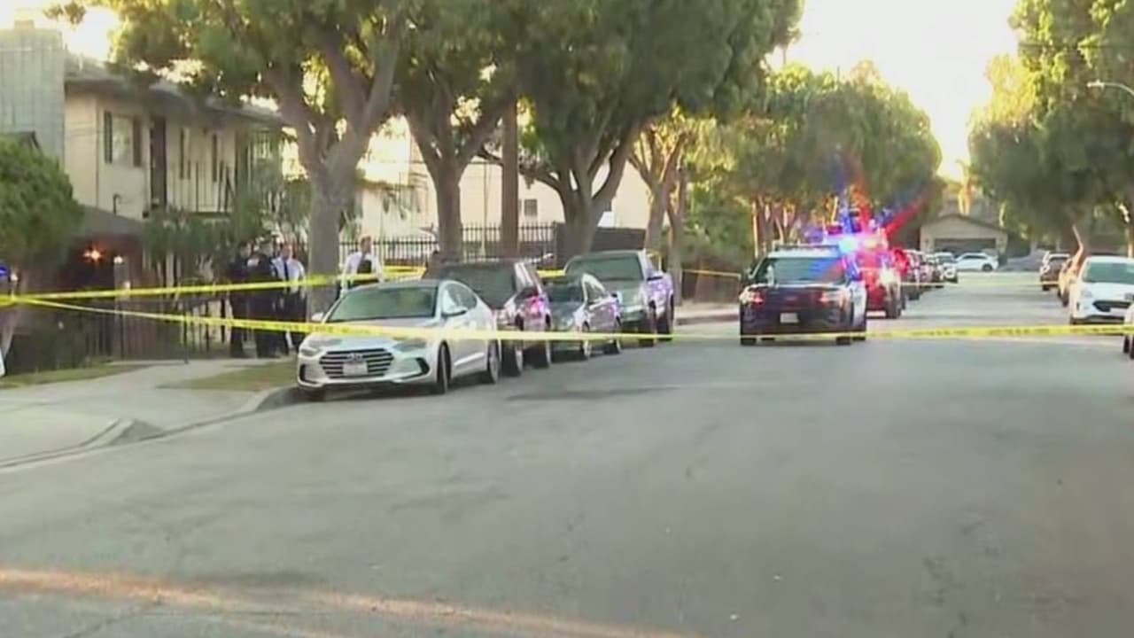 Hallan muertos a un hombre y a un niño en Montebello: al parecer fueron atacados con un hacha