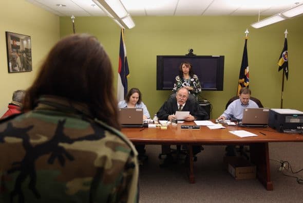 "Llegan acá a competir por empleos inexistentes. Hay gente que se queda en la calle, personas que han luchado por el país", afirmó Eric Rojo, Coronel retirado y presidente de Veteranos de Guerra Hispanos por América.