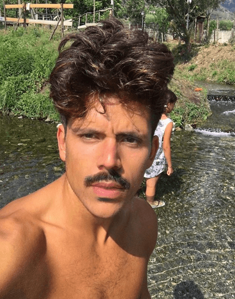 Rudy Macunso (27 años) es estadounidense, pero tiene raíces brasileñas e italianas. Se hizo famoso en la plataforma Vine. Actualmente tiene más de 6.4 millones de suscriptores en Youtube.