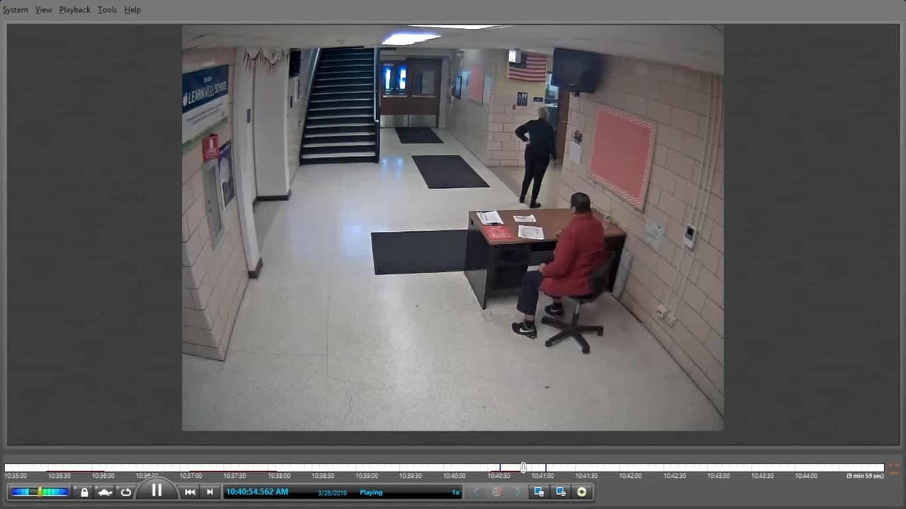 Familia del niño de 9 años arrojado de una escuela de Chicago presenta una demanda 