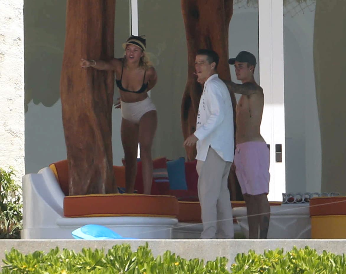 Al parecer cacharon a los paparazzi que merodeaban a los alrededores.