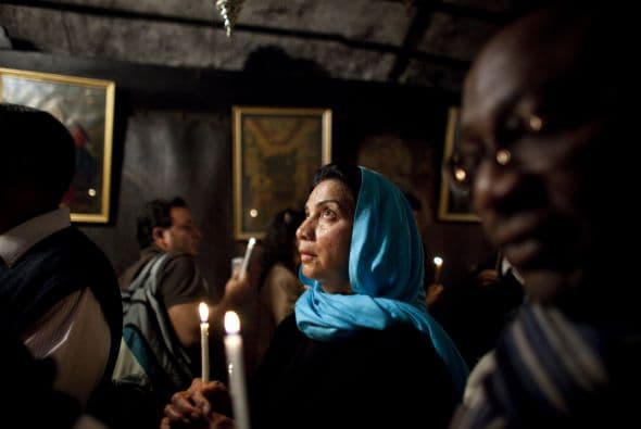 "Es increíble estar acá donde Cristo nació", señaló Brady MacCarl, un canadiense de 22 años, añadiendo que le parecía "un poco extraño" celebrar Navidad sin nieve.