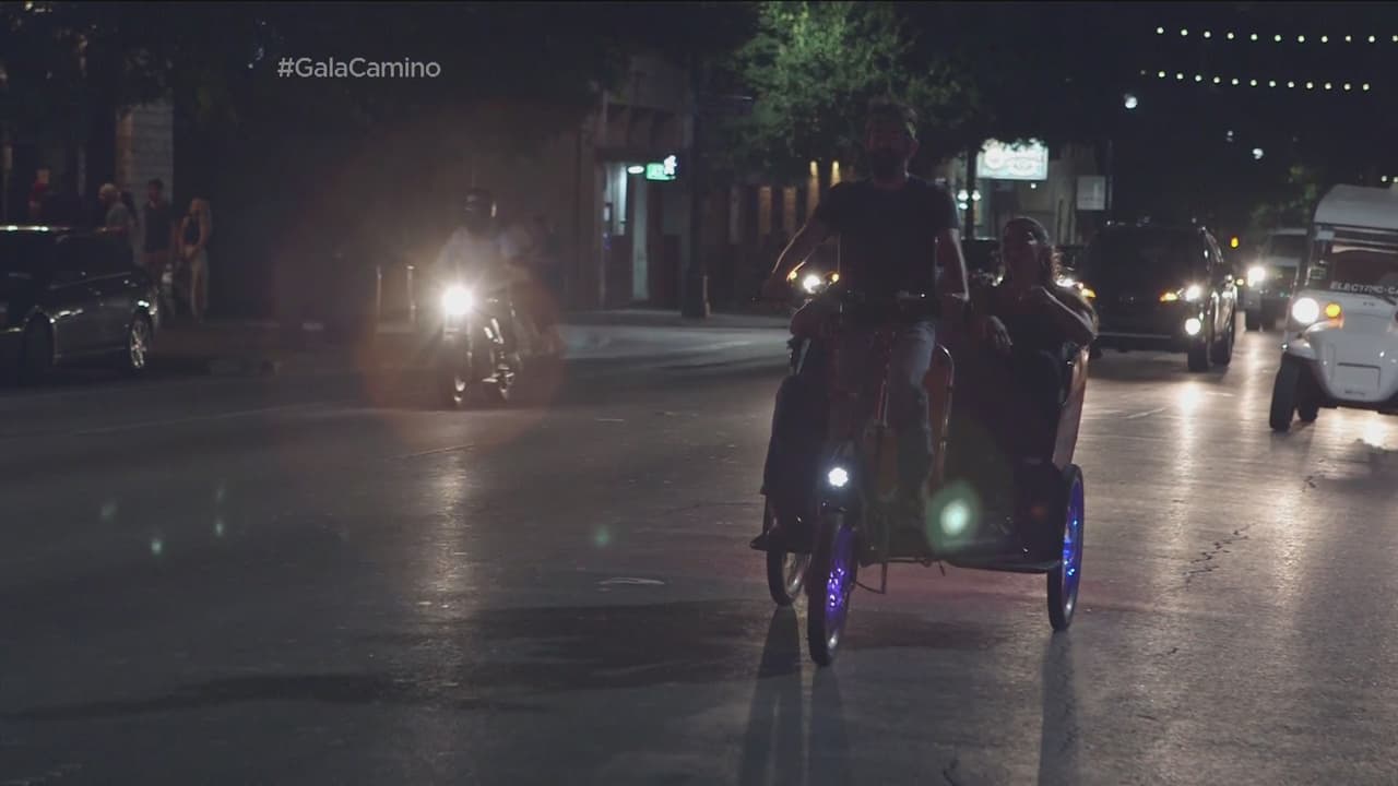 Fernanda los alcanzó en un moto-taxi.