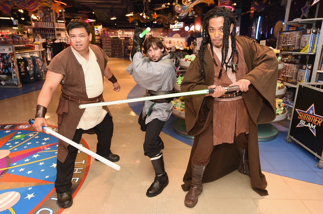 Cientos de fanáticos hicieron fila para probar el sabor más nuevo de la franquicia de Star Wars.