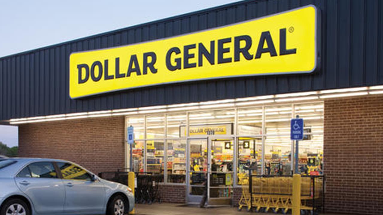 <b><a href="https://www.careerarc.com/job-map/dollar-general-corporation/campaign/45977" target="_blank">Dollar General</a>: </b>
<br>La cadena está ofreciendo 50,000 empleos (en su mayoría temporales) para apoyar las operaciones de las tiendas como respuesta a la demanda generada por la crisis del coronavirus. La compañía ha duplicado su tasa de contratación y espera llenar esos trabajos para fines de abril.