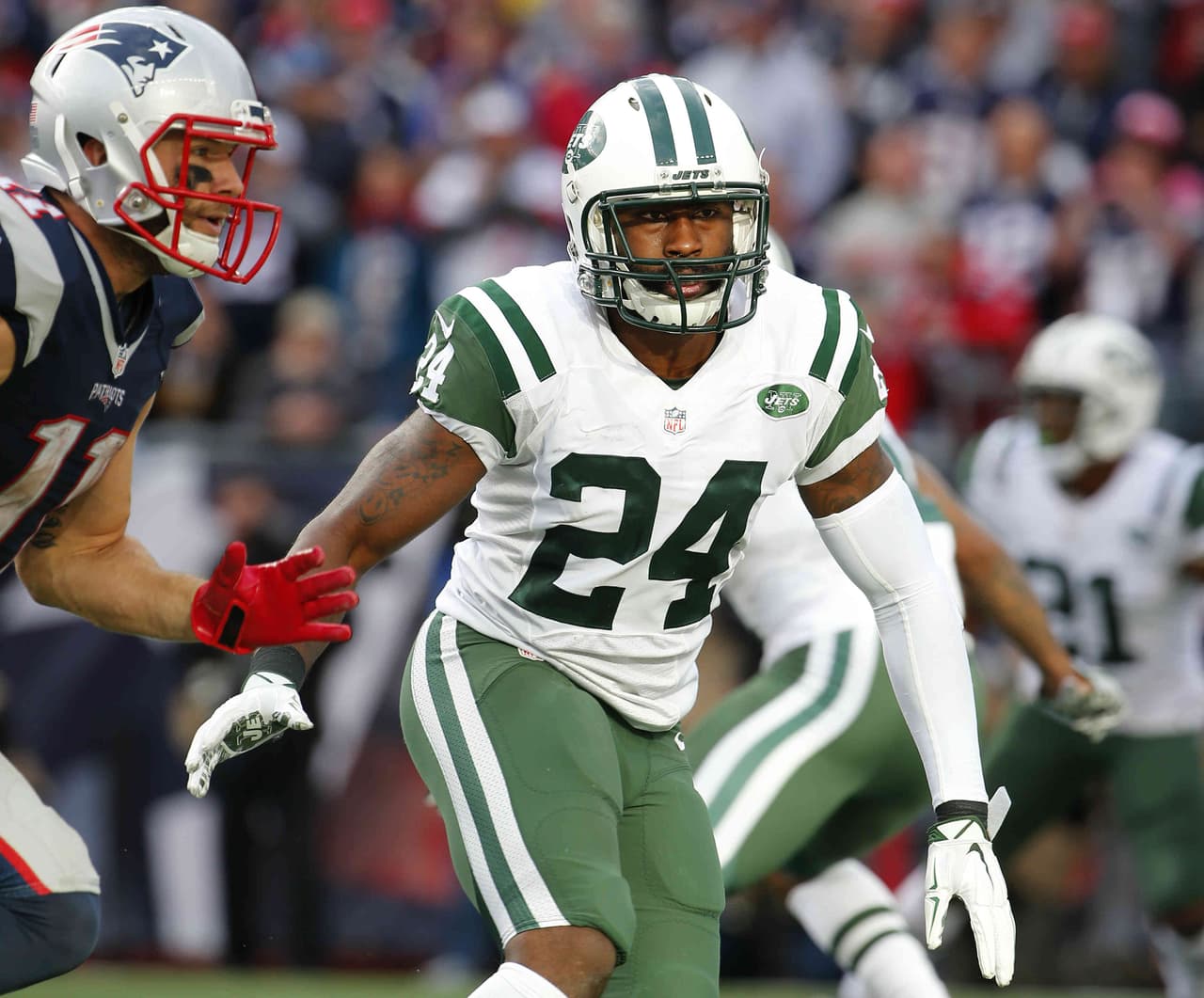Darrelle Revis no se recupera de la conmoción cerebral y sigue en duda