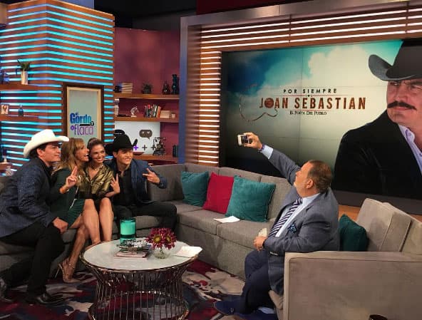 Raúl de Molina les tomó la foto del recuerdo.