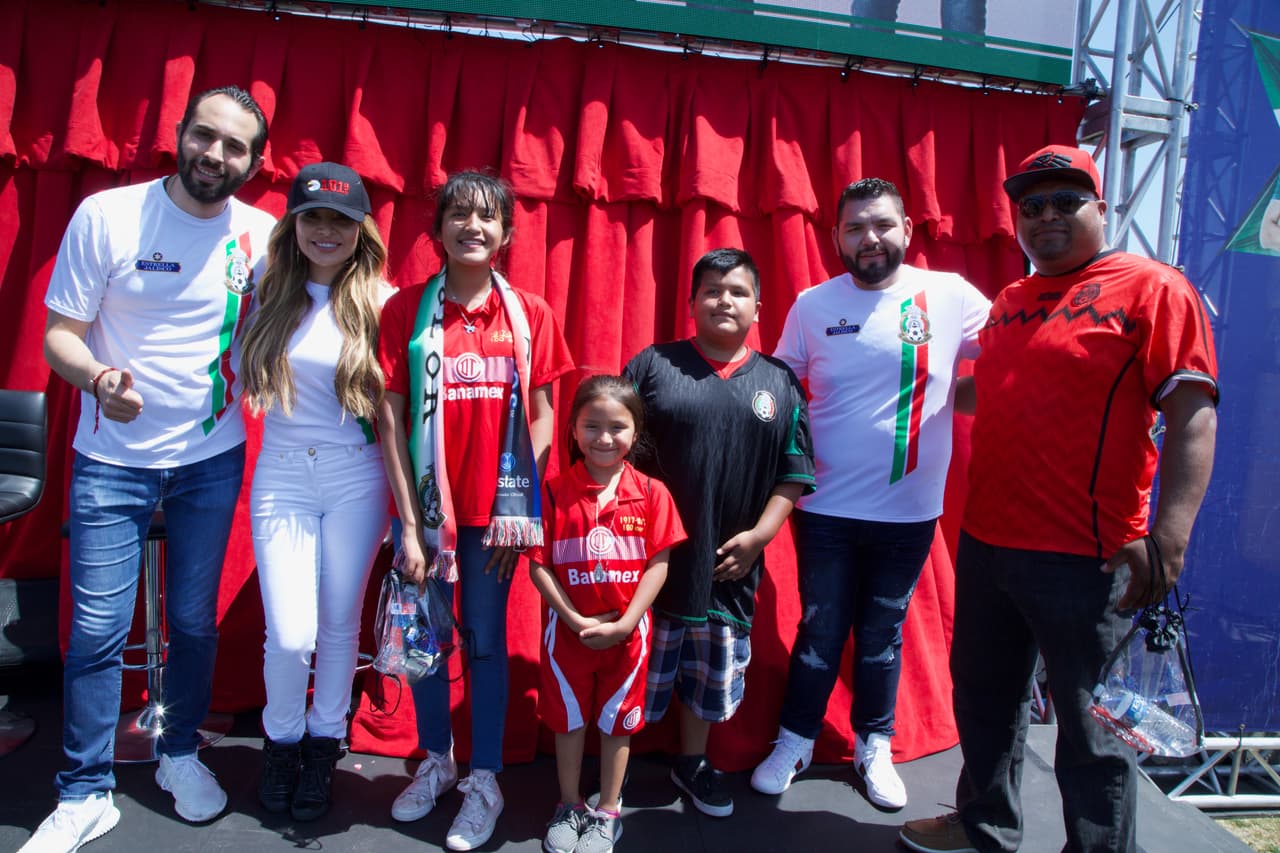 Y agradecen el cariño que les tienen.