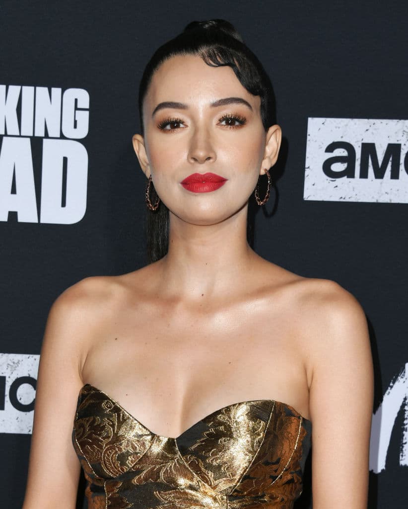 La actriz 
<b>Christian Serratos</b> interpretó a Suzy Crabgrass, el eterno 'crush' de Ned que, además, era enemiga de Moze. Logró una exitosa carrera en Hollywood con el papel de Angela Weber en la saga 'Crepúsculo' y como Selena Quintanilla en la serie de Netflix.