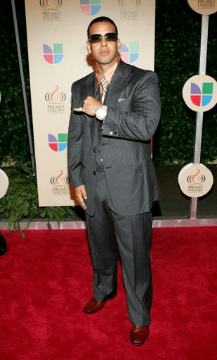 <b>Daddy Yankee (2008) </b>Este vestido parece más para los XV de Rubí que para el Premio Lo Nuestro.