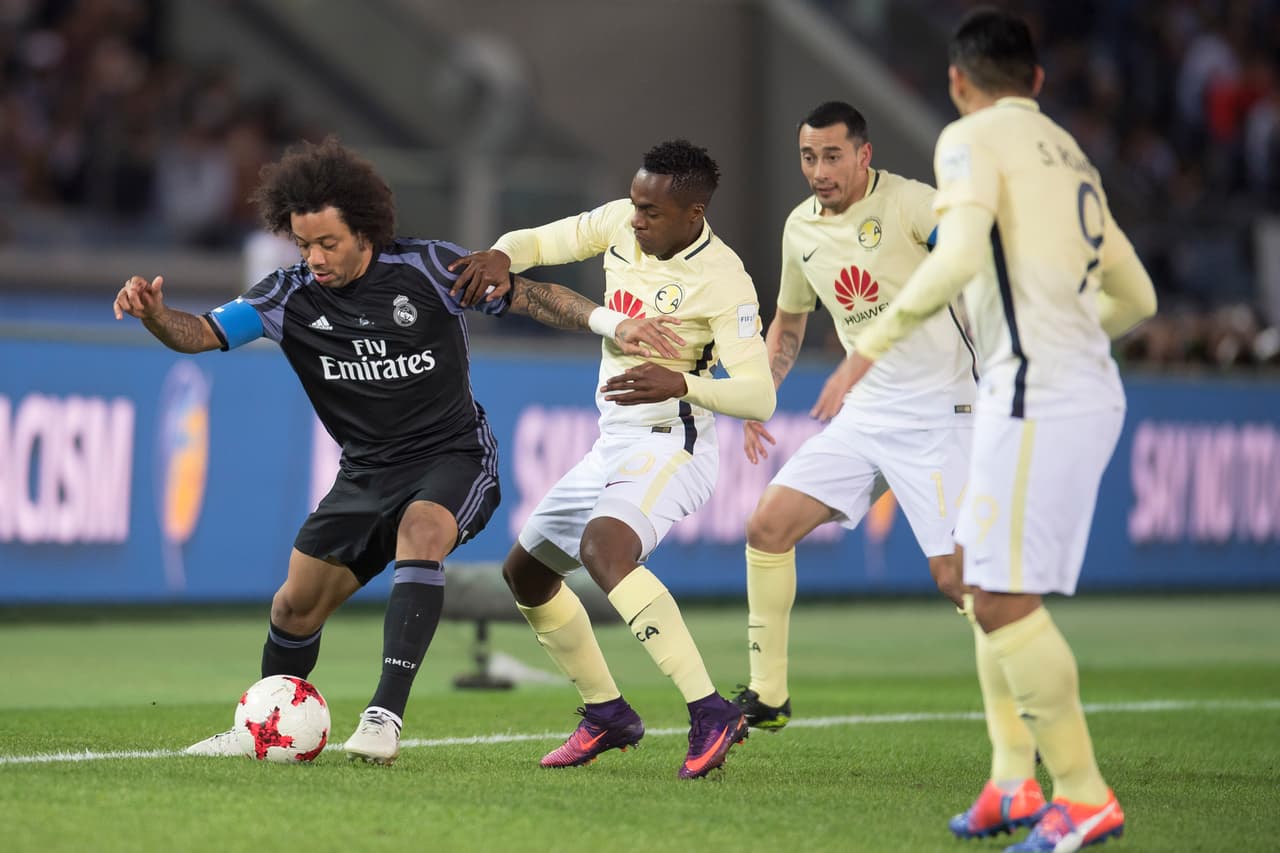 Las Águilas saltaron al terreno de juego con un planteamiento reservado ante el Real Madrid, los azulcremas presionaron la salida de los merengues en los minutos iniciales para evitar sorpresas en defensa.