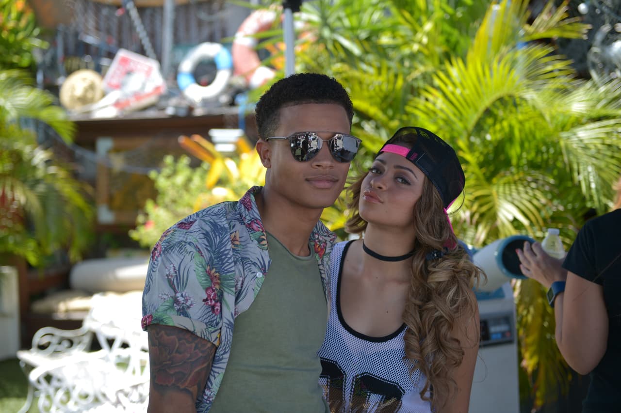 Brian, Danelly, Christian, Carolina, Félix y Zhamira formaron la banda Los Urbanos y con el tema 'Duele el corazón" demostraron que tienen mucho flow. Mira cómo fue su gran día grabando el videoclip.