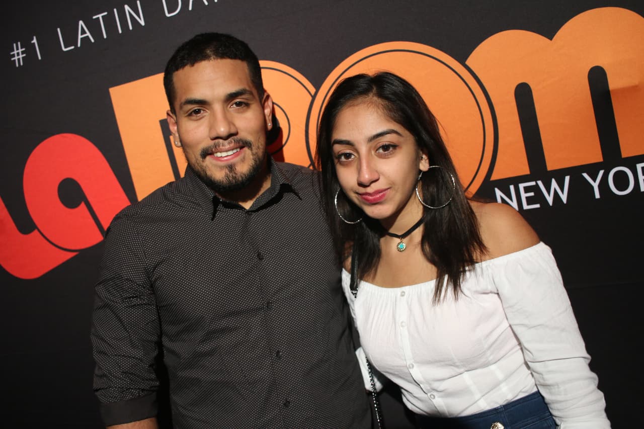 <b>John Velez, 24, y Gee Jara, 19, de Corona, NY.</b>
<br>
<br>
<b>¿Qué es el trap?</b> Honestly, it means good music.
<br>
<br>
<b>¿Por qué te gusta?</b> It’s a good vibe.
<br>
<br>
<b>Trap en una palabra:</b> Lit.