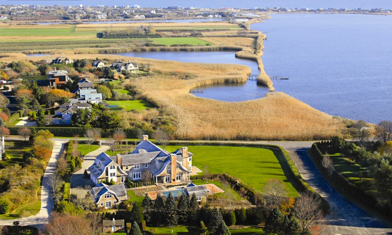 La casa está estimada en cerca de 10 millones de dólares, y es una de sus casas de descanso. Sin duda, su vida ha cambiado.