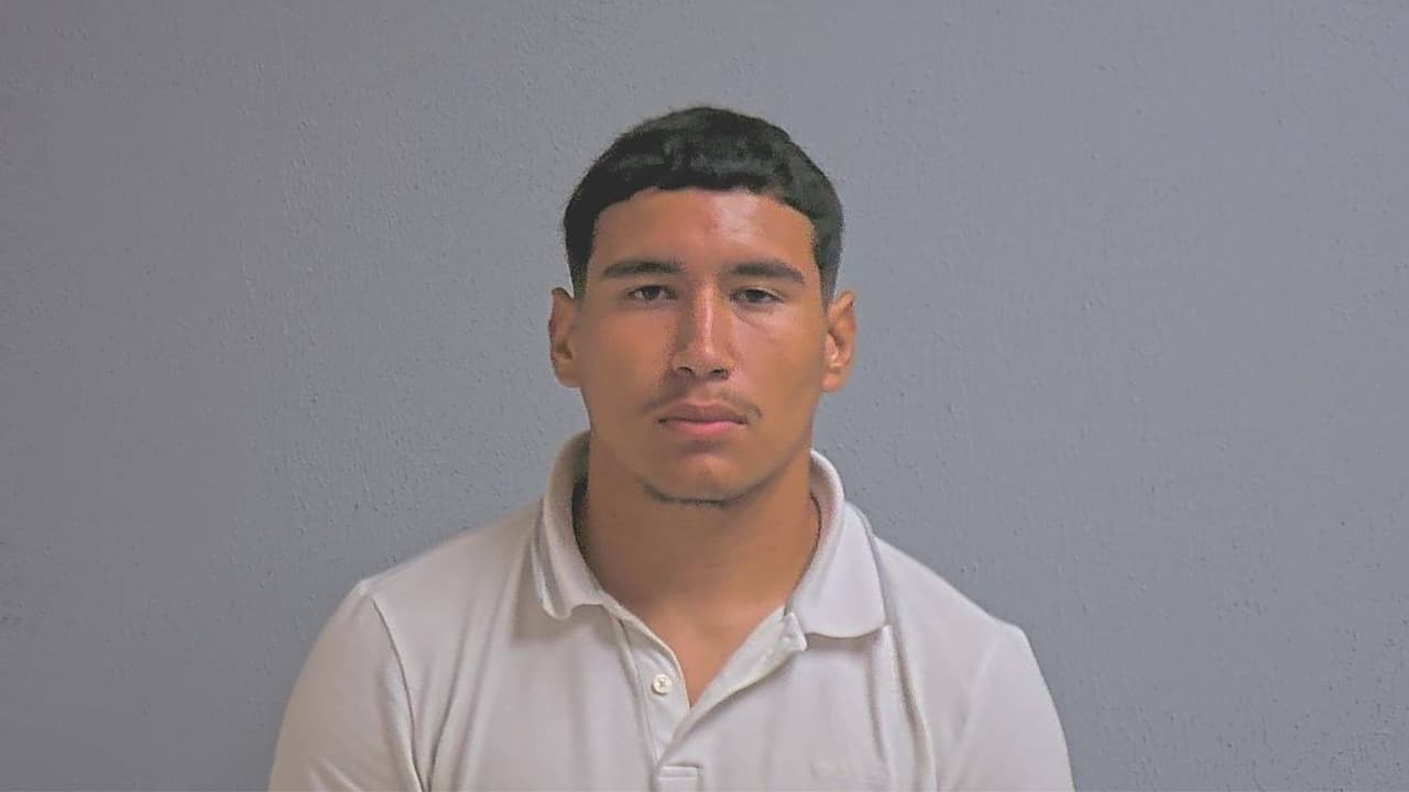 Heron Hernández está acusado de la venta del alcohol a un menor.