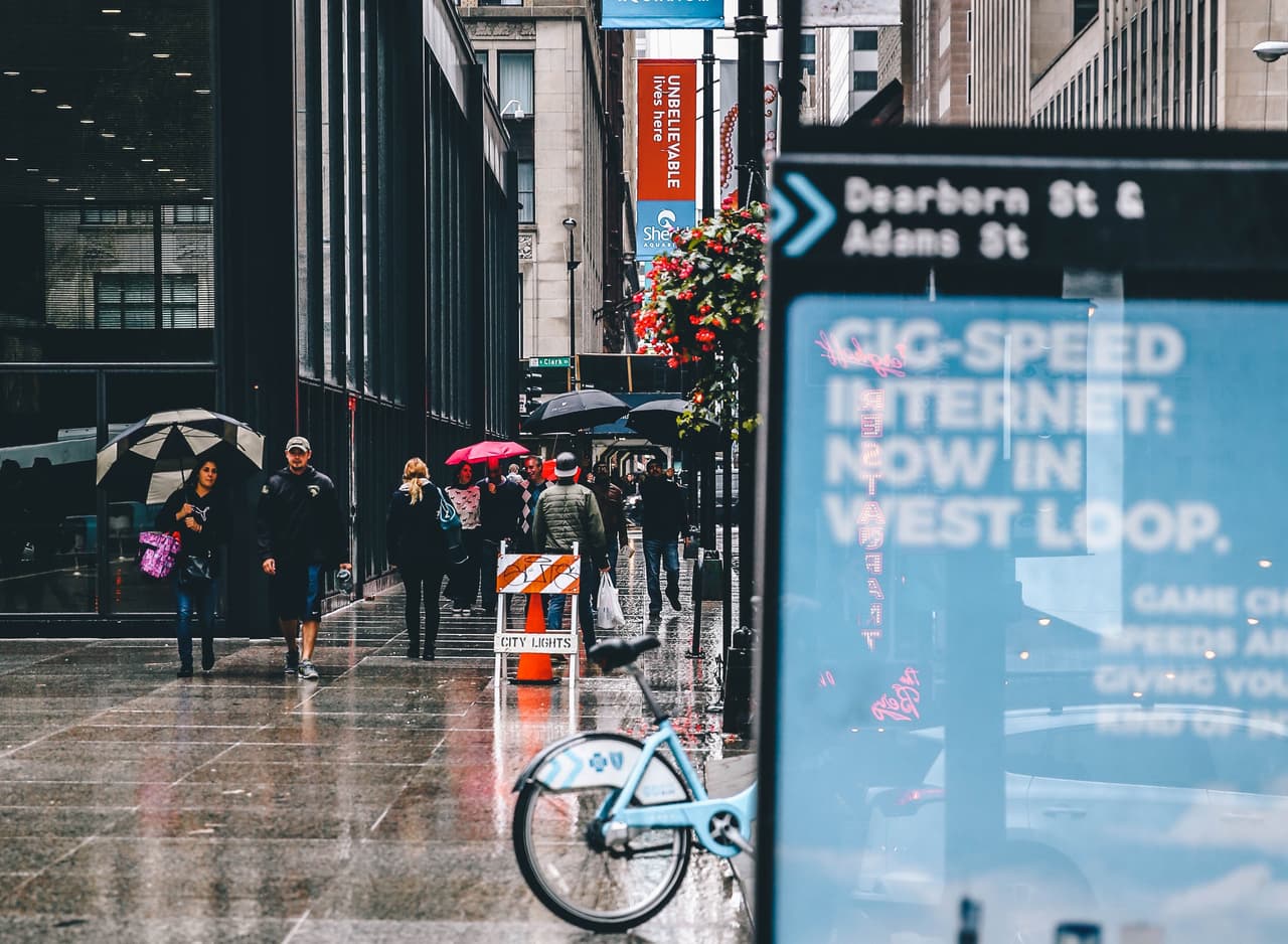 <b>Alquiler de bicicletas: </b>Si quieres hacer un poco de ejercicio en un dia soleado, Navy Pier alquila bicicletas que puedes manejar alrededor de la ciudad y a lo largo de la orilla del lago.
